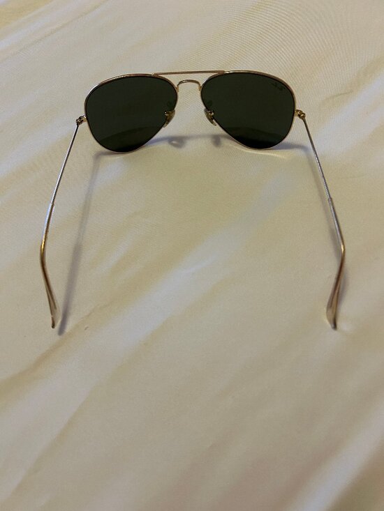RAY-BAN SUNGLASSES – AVIATOR GOLD TONE FRAME – POLARIZED DARK LENSES (WOMENS) main image 11